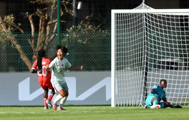 【U17女足世界杯】徐晓棠双响 中国队3比0肯尼亚队